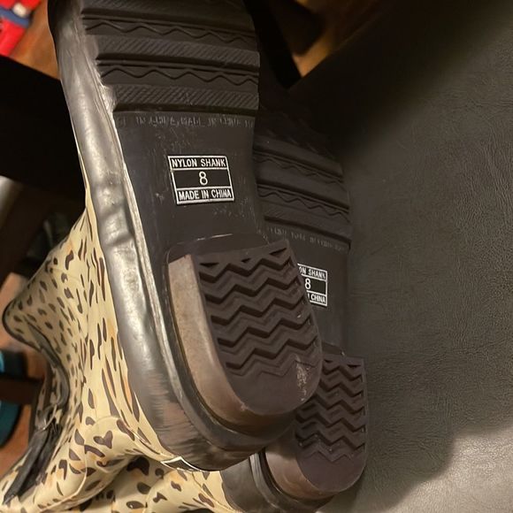 LL Bean Wellie Rain Boots - Picture 5 of 5